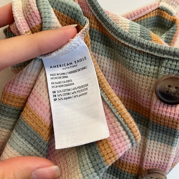 American Eagle Front Tie Tank Top with buttons - Picture 5 of 5